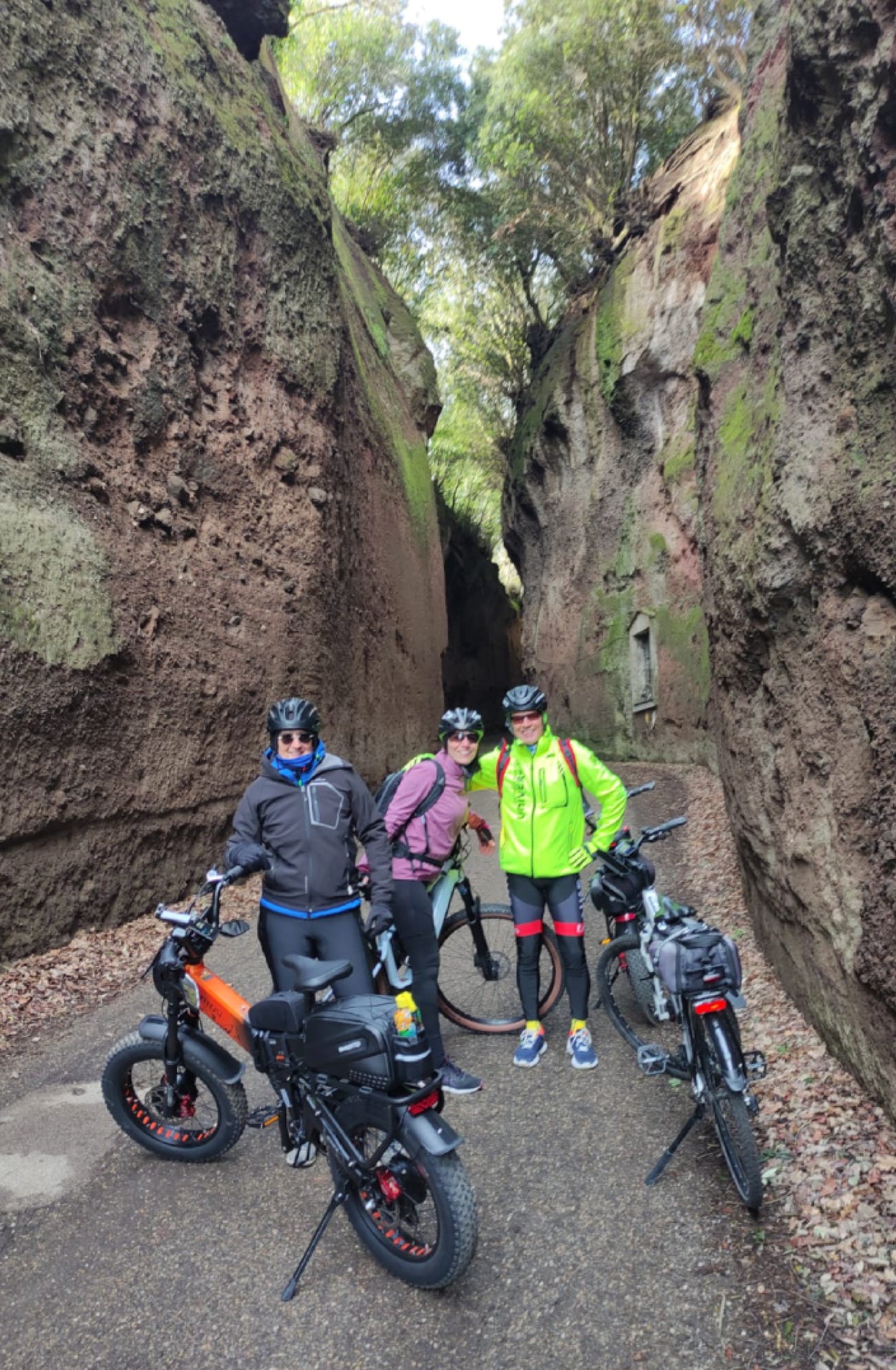 Utente in sella alla LANKELEISI X3000 MAX