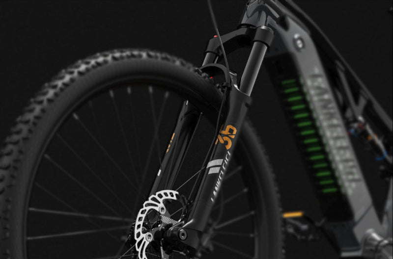 LANKELEISI GT800 è dotata di un sistema di sospensione posteriore a quattro bracci con leveraggi